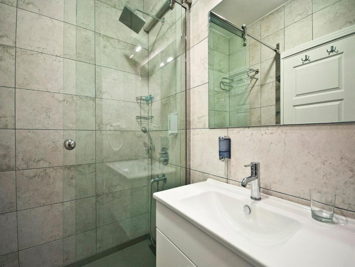 Cozy Suites Istanbul Exterior photo